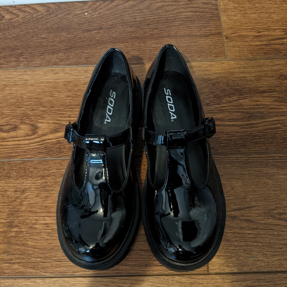SODA shoes